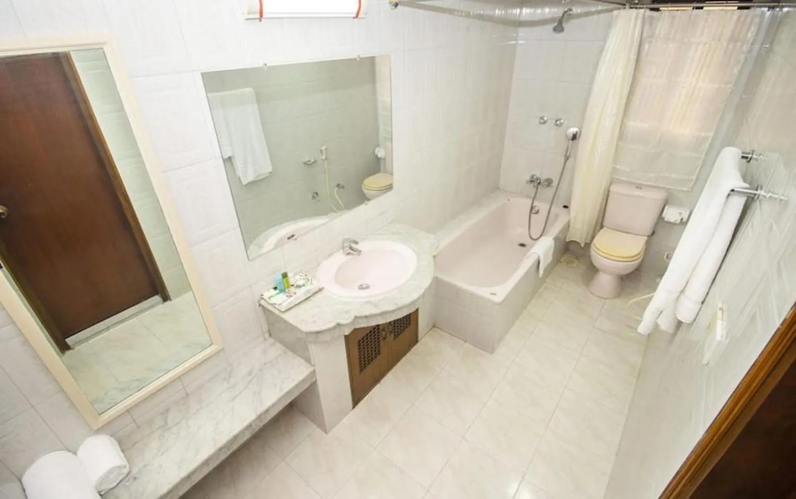 Hotel Suite Palace Baridhara Dhaka